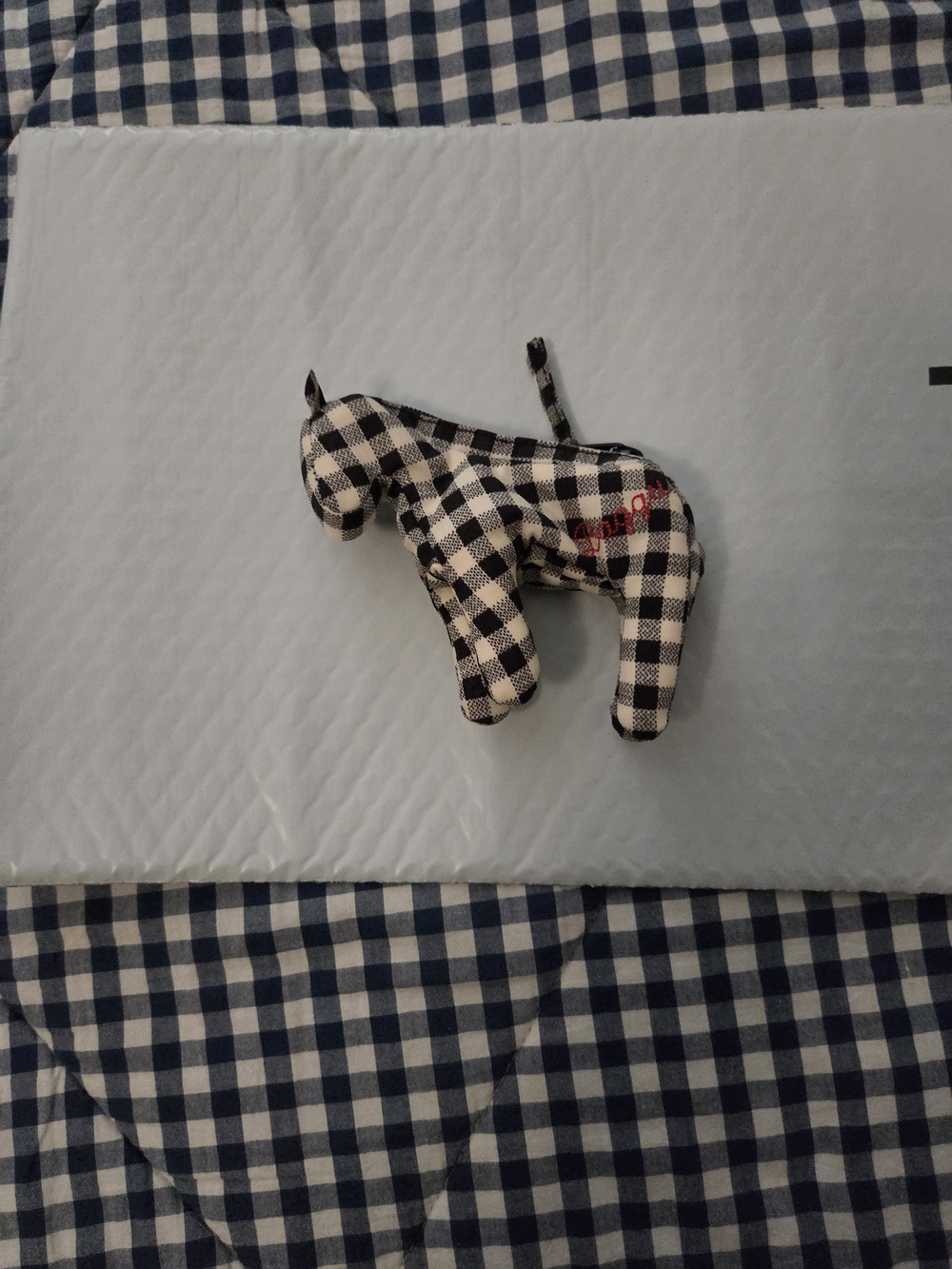 Baggu Plaid Horse Charm